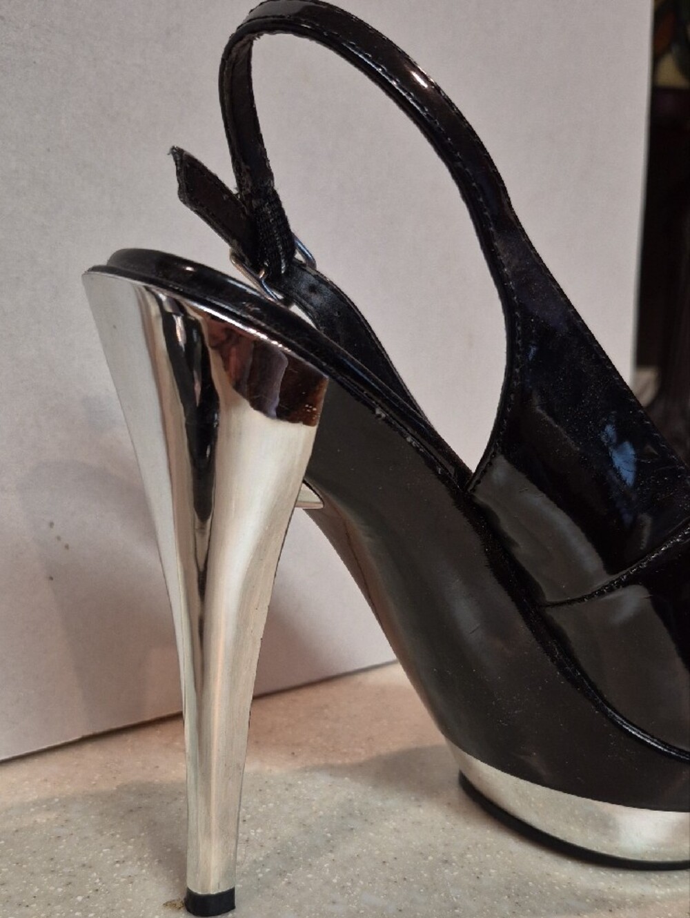 Ellie Skylar Star Platform Sandals Black Patent Holographic Peep Toe Size 8 - Picture 9 of 16